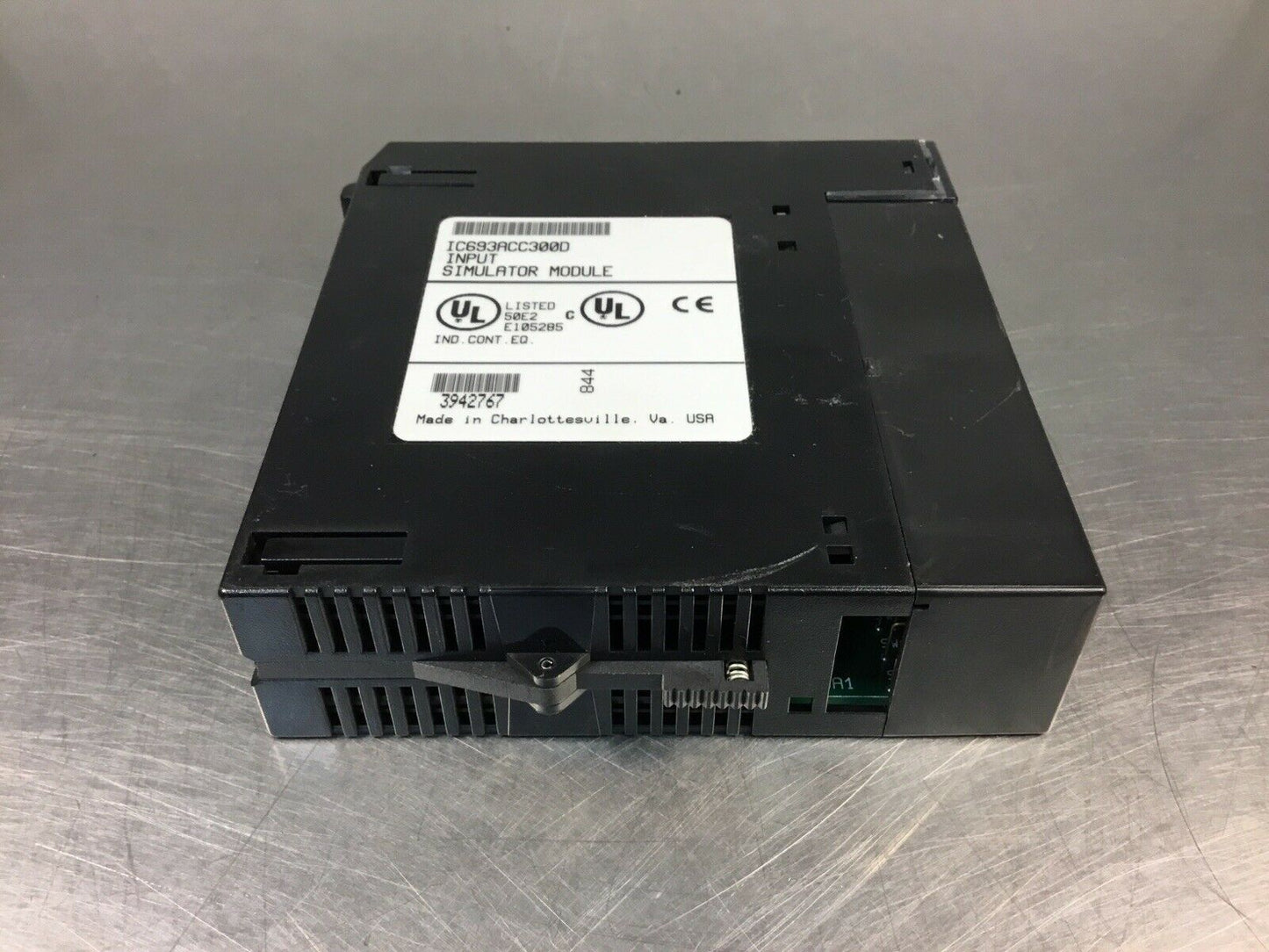 GE Fanuc IC693ACC300D Input Simulator Module.    3D-17