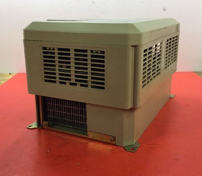 YASKAWA AC Inverter CIMR-SSA4015 25HP 3PH 0-460VAC 35A    1C