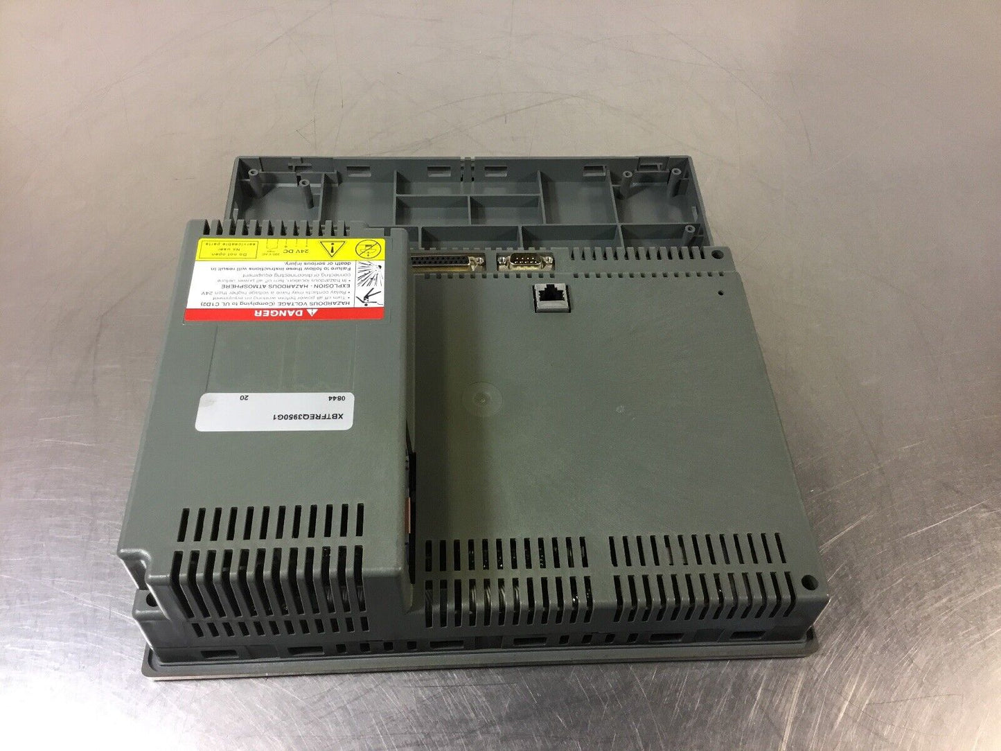 Schneider XBTFREQ3950G1 Panel-Powers Up Fine-Cracked-Selling For Boards Inside