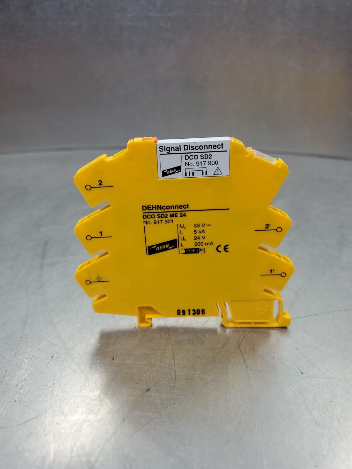 DEHN DCO SD2 ME 24 Signal Disconnect Module.                               3E-19