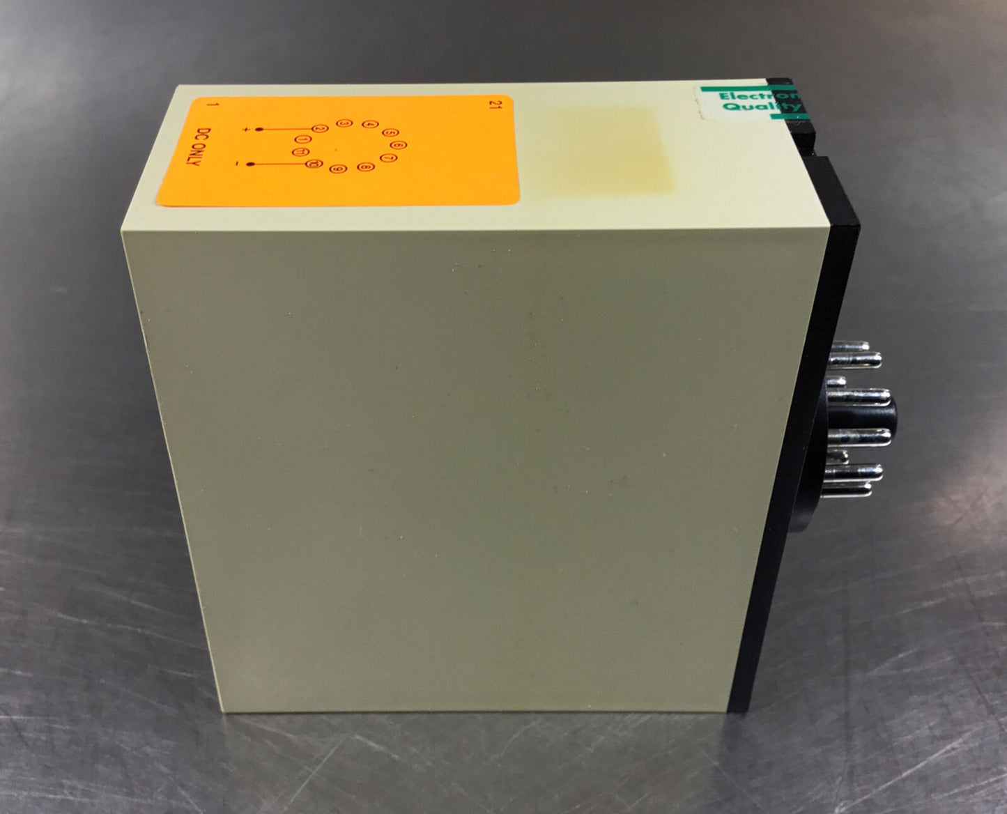 Carlo Gavazzi  SC210724  One Shot Timer 24VDC  0.5 Sec.      4B-1