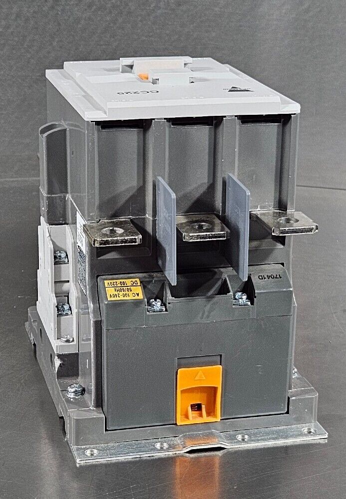 CARLO GAVAZZI CC225 225A 3PH 600VAC Contactor                             Loc 4G