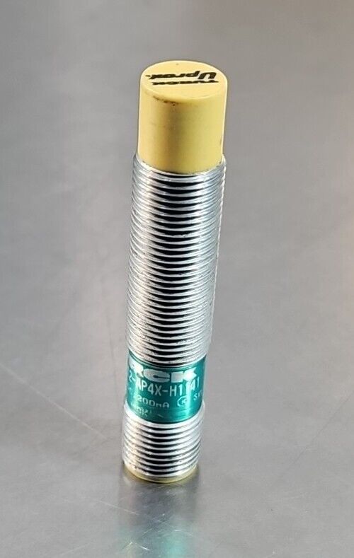 Turck Ni8U-EM12-AP4X-H1141 Inductive Sensor.                           Loc5E-19