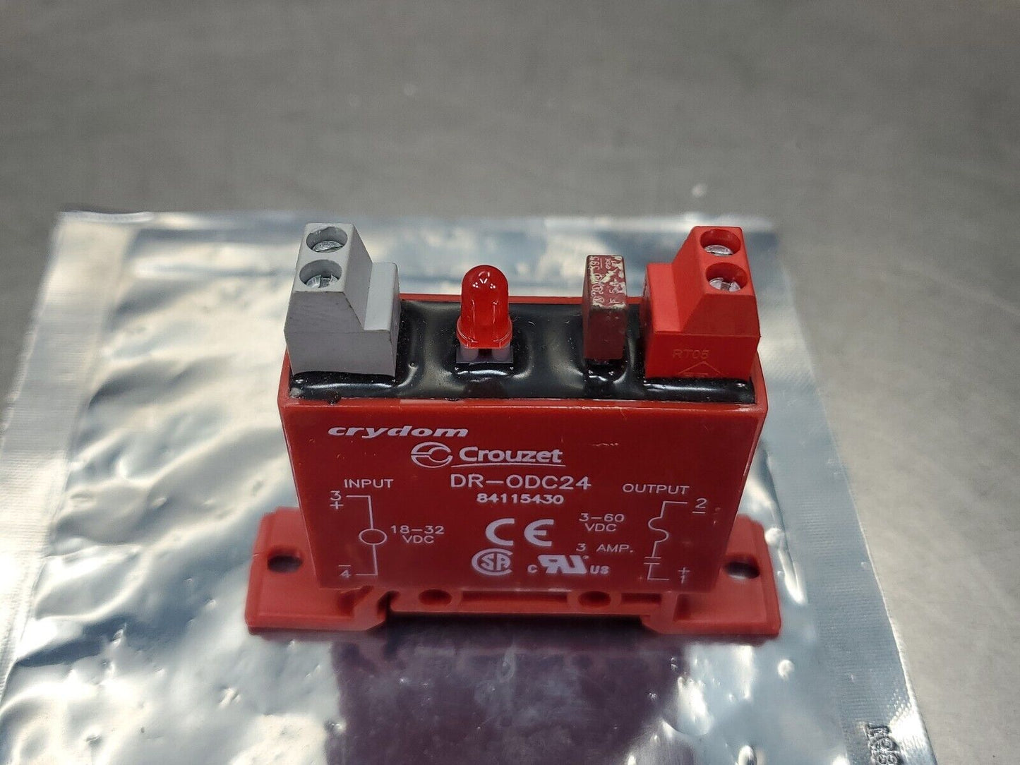 Crouzet DR-0DC24 Solid State Relay Rail Mount 3-60V 3A.                     4A-8