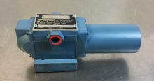 Load image into Gallery viewer, PARKER  21110-7302-6203-2855  Directional Valve 6000 Max. PSI   B0000050     6B

