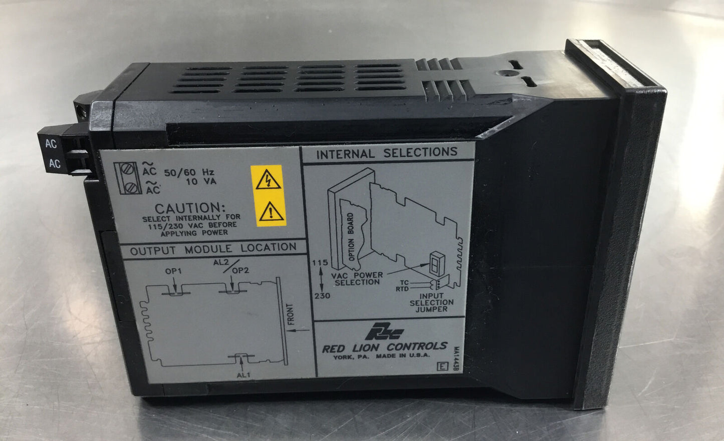 RED LION CONTROLS  TCU01004  Temperature Controller        2C