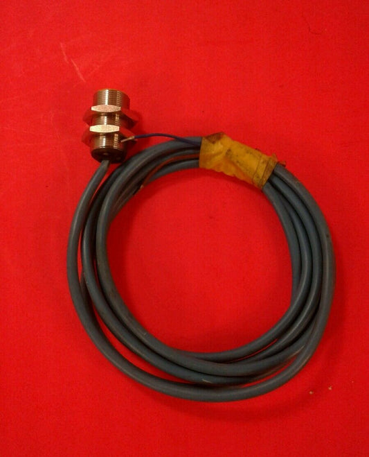 Turck B15-G18-Y1X Proximity Switch ZInductive Sensor.      5E