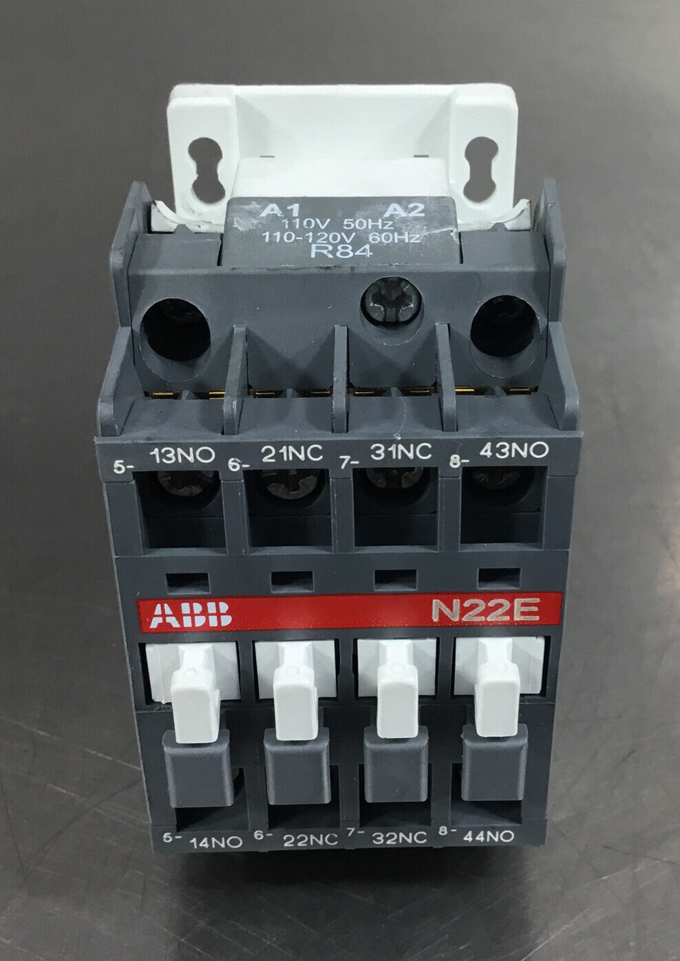 ABB  1SBH141001R8422  Relay Contactor 120V     4H
