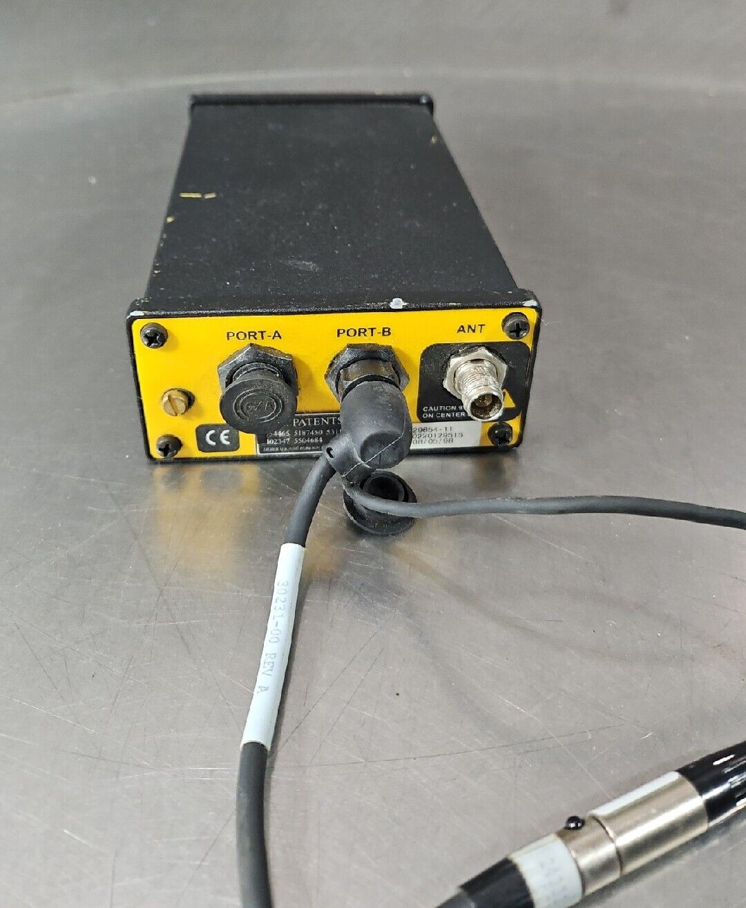 Trimble BEACON GPS 29654-00 with Cables.                               Loc 3D-15