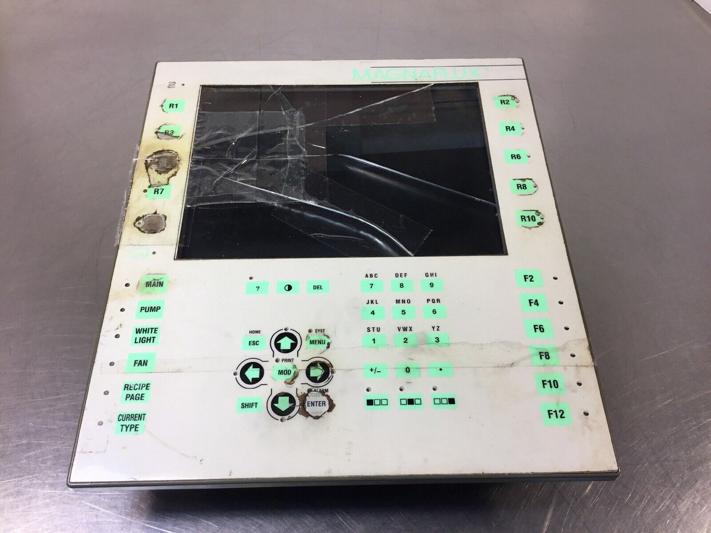 Schneider XBTFREQ3950G1 Panel-Powers Up Fine-Cracked-Selling For Boards Inside