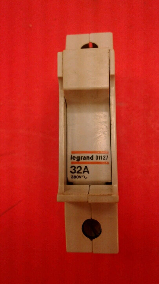 LEGRAND 01127 FUSE HOLDER 32A 380V.   4A