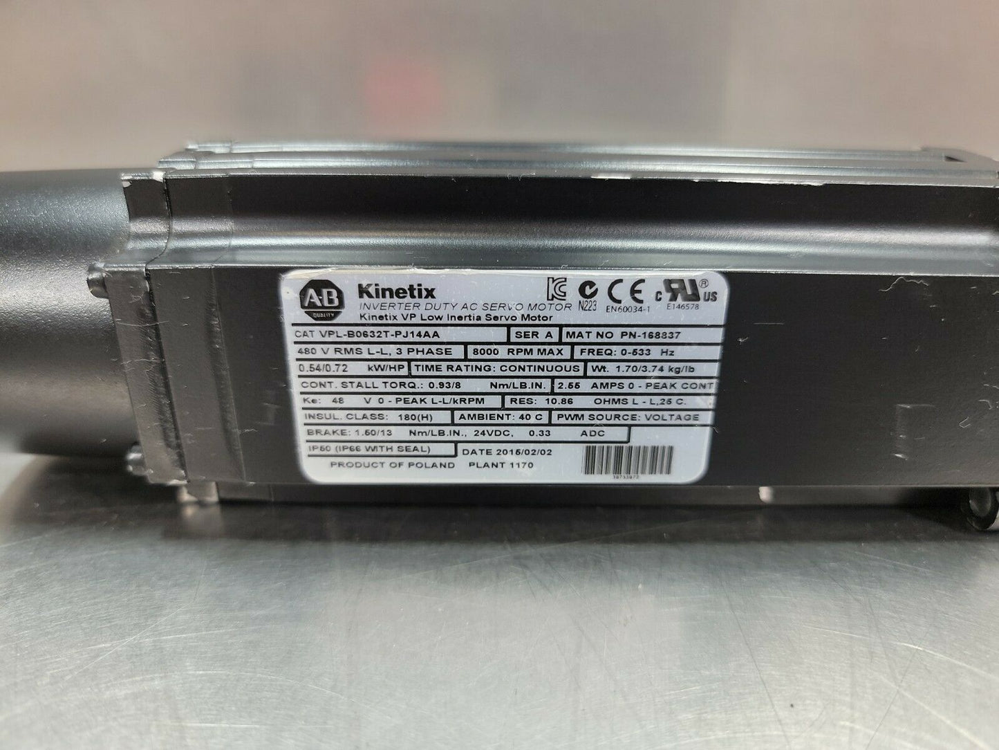 ALLEN BRADLEY VPL-B0632T-PJ14AA SER. A 480V Servo w/ Brake.  Loc1G