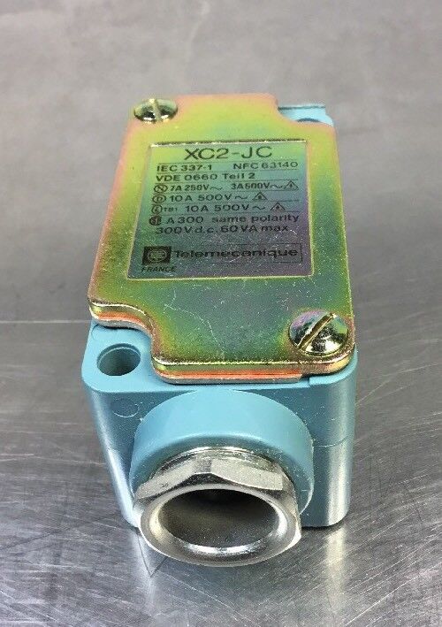 TELEMECANIQUE LIMIT SWITCH BODY ZC2-JC15.    4B