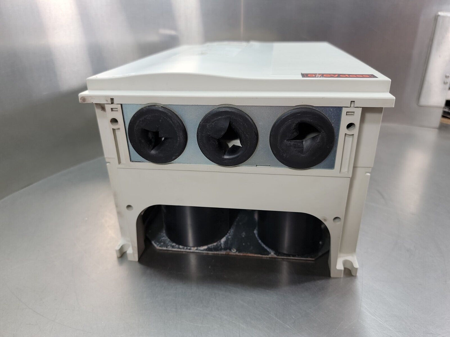 MITSUBISHI FR-A560-15K-NA INVERTER 20-25HP (22A-27A) 575V Class Drive loc.1B