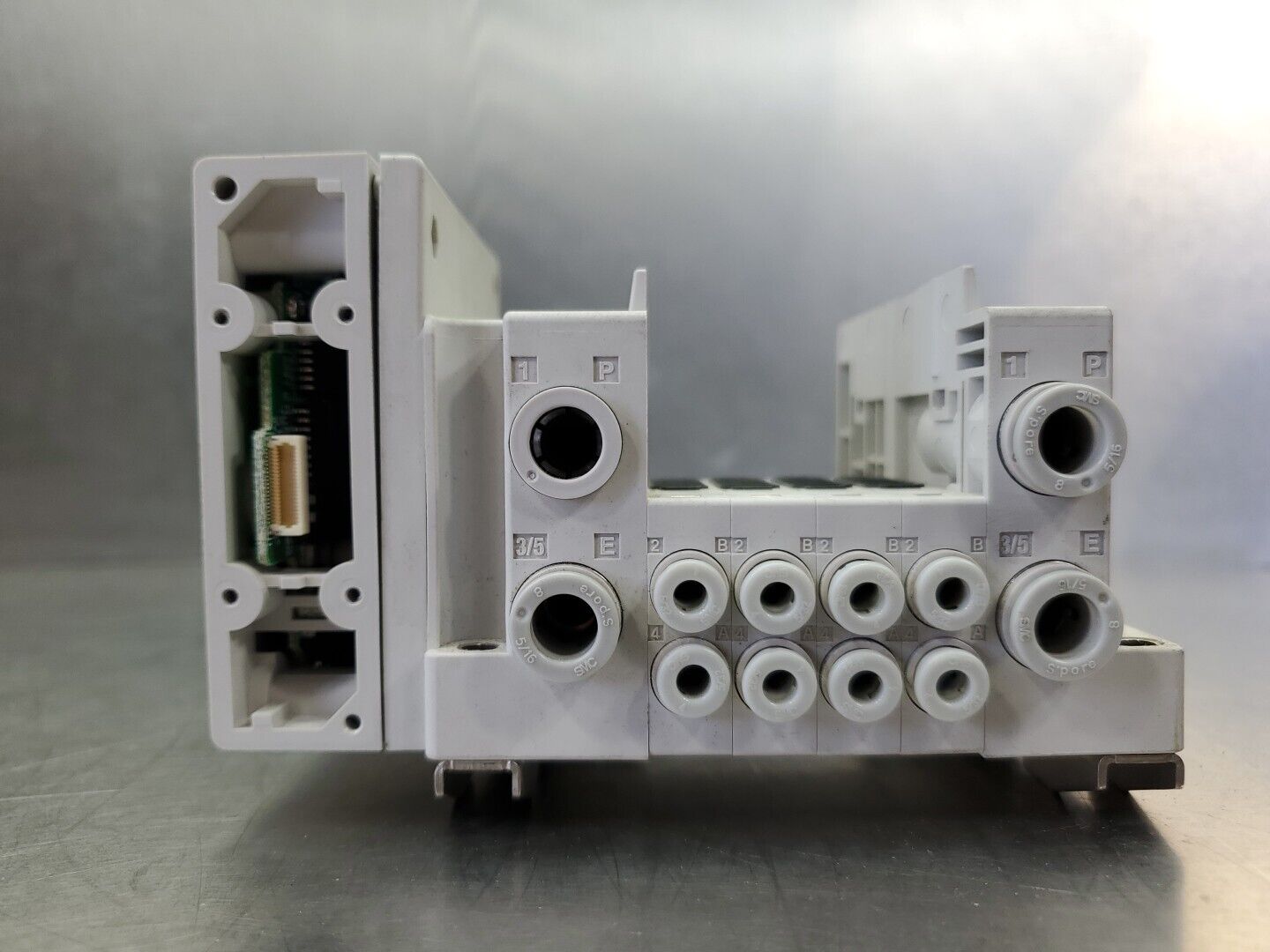 SMC EX260-SEN1 (1R1-7A) EtherNet Fieldbus System w/4-Slot Solenoid Rack.   6D-19