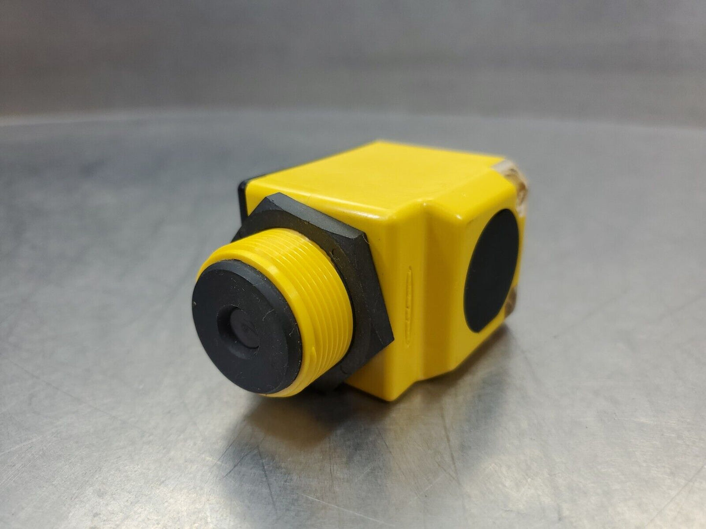 BANNER ENGINEERING Q40SN6R 10-30VDC Proximity Sensor.                      3E-26