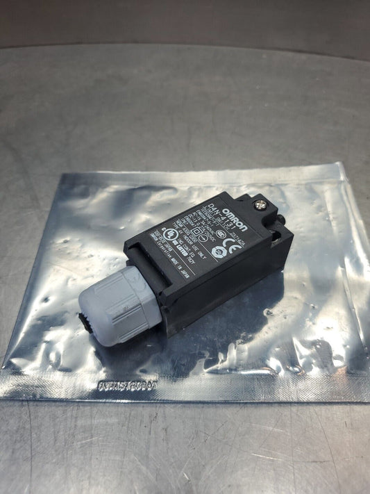 Omron D4N-4131 3A/240VAC Limit Switch.                                     3D-23