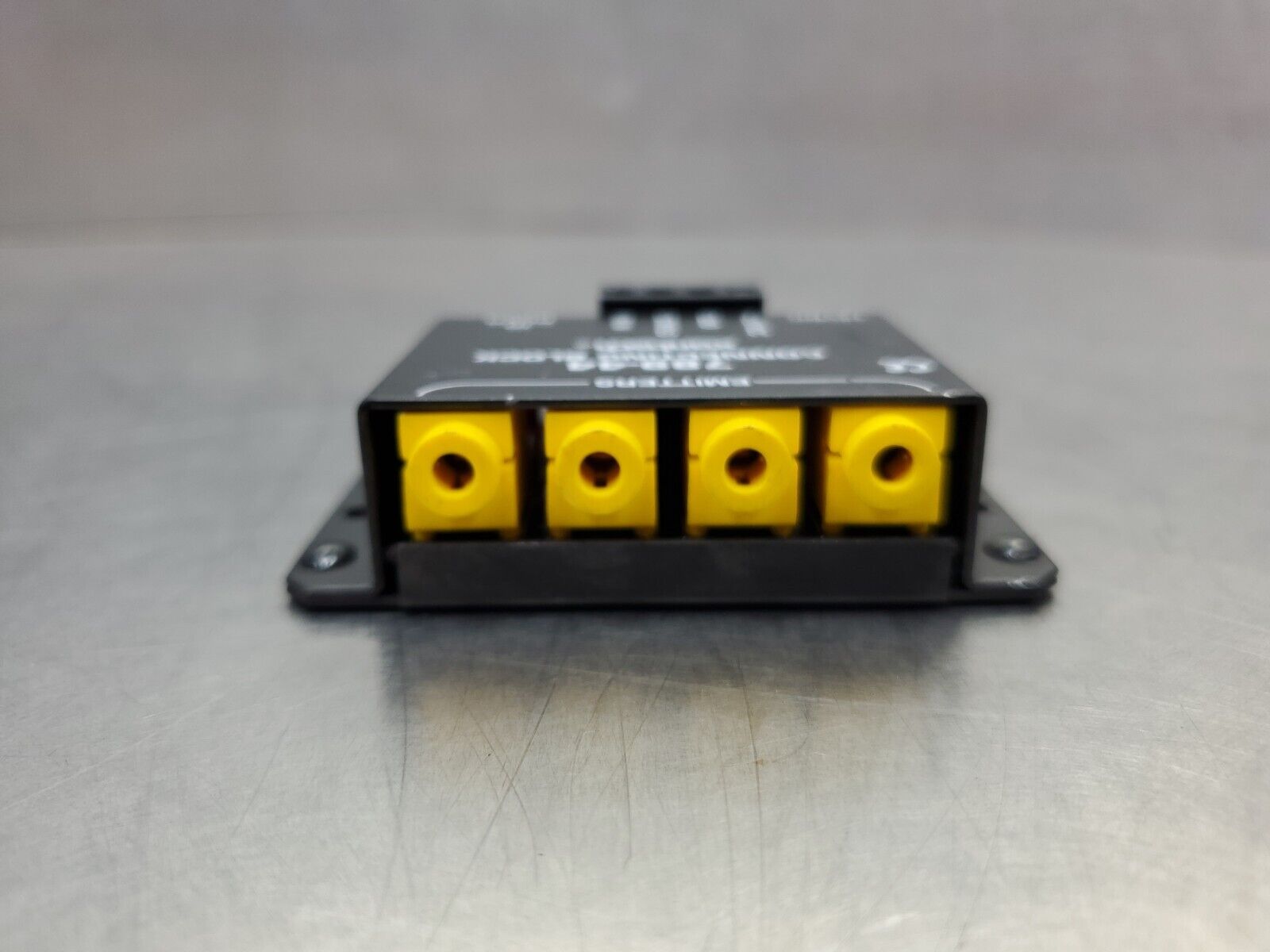 Xantech 78944 Connecting Block 4Channel Emmitter Module. 3D3