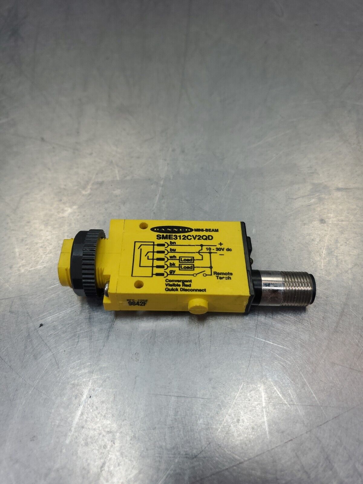 Banner SME312CV2QD Mini-Beam Photoelectric Sensor.                         3E-26