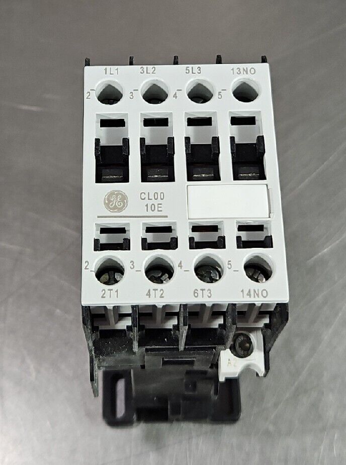 GE CL00D310TE CONTACTOR.                                              Loc  4E-11