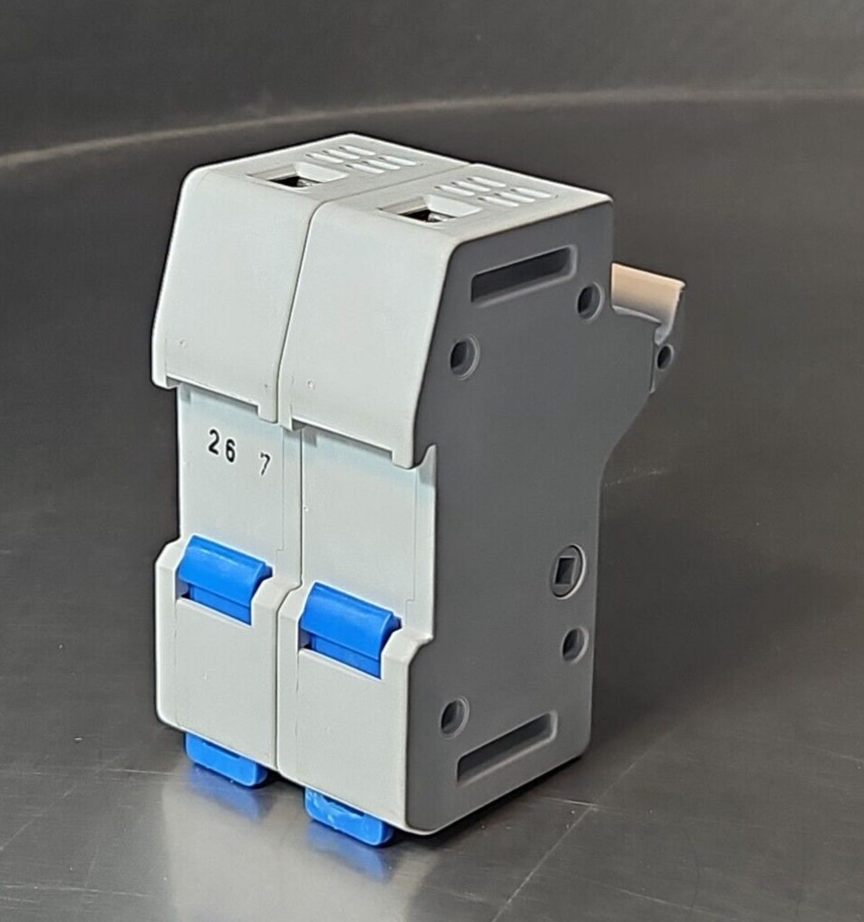 Gould Shawmut US3J21 FUSE HOLDER.   Loc4C23
