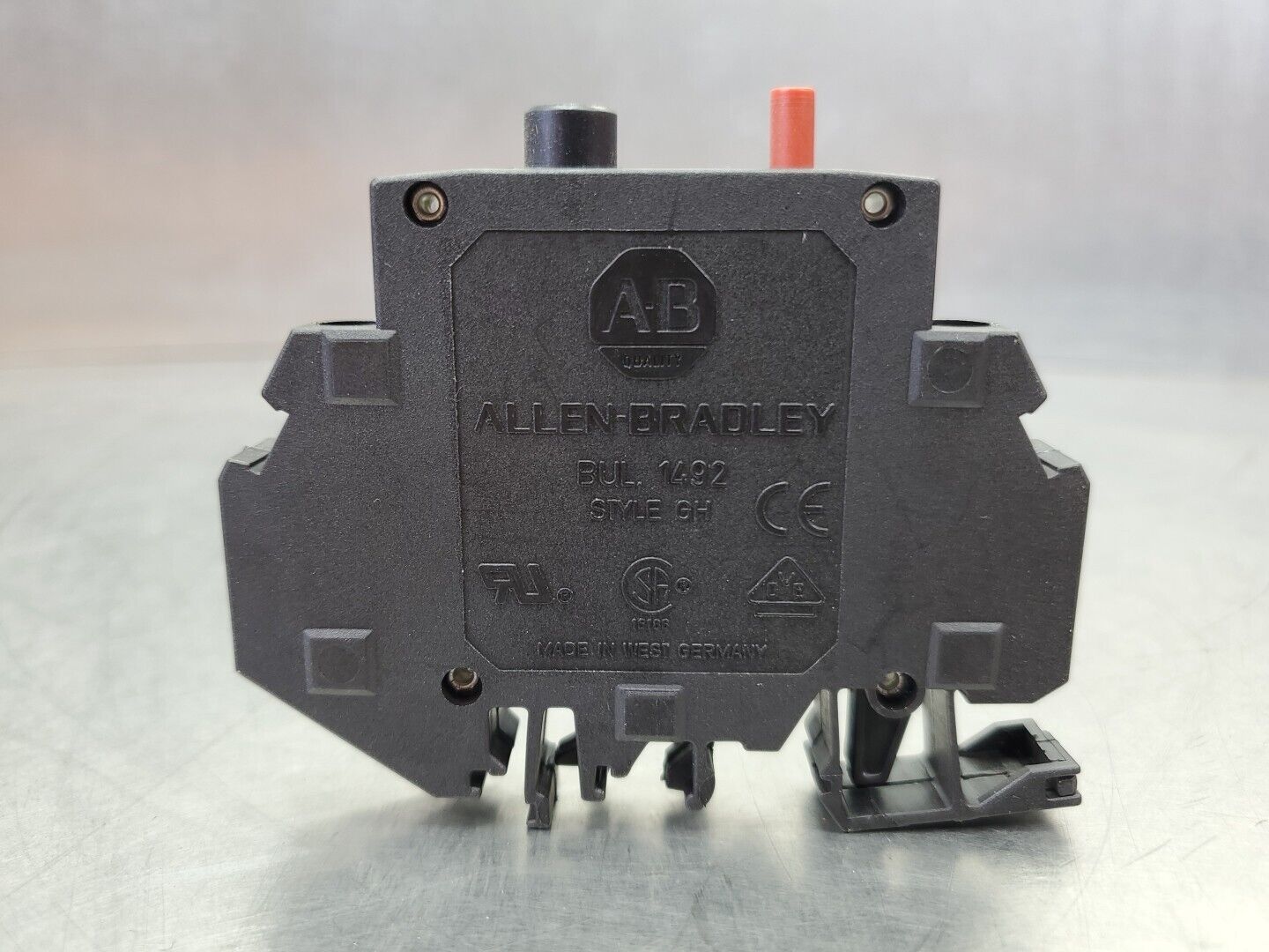 Allen Bradley 1492-GH100 Ser. B 10A Circuit Breaker.                       4B-21