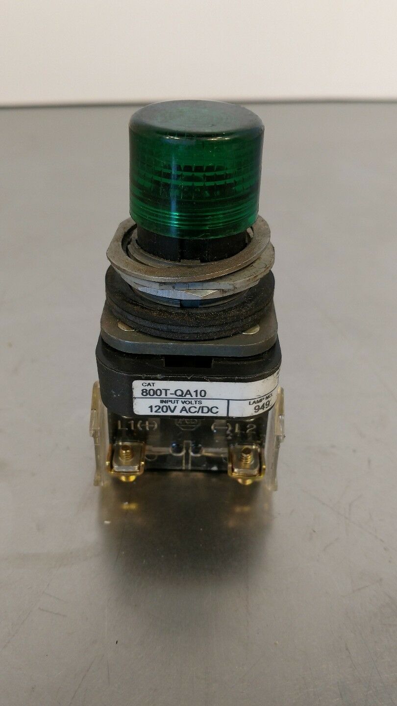 Allen Bradley Push Button 800T-QA10 Green Illuminated Switch 5A