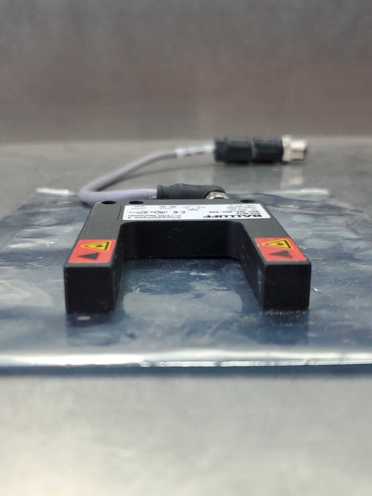 Balluff BGL 30A-003-S49 BGL0019  Photoelectric Sensor w/Cable.             3D-23