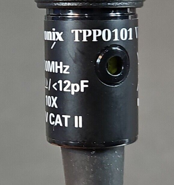 Tektronix TPP0101 Voltage Probe 100 MHz.                                  5E-17