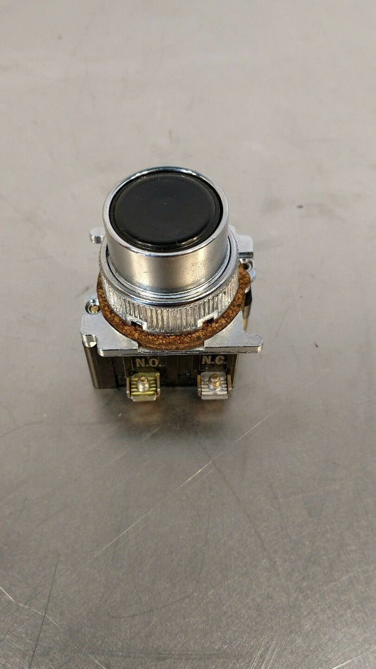 CUTLER-HAMMER 10250T Black PushButton 5A