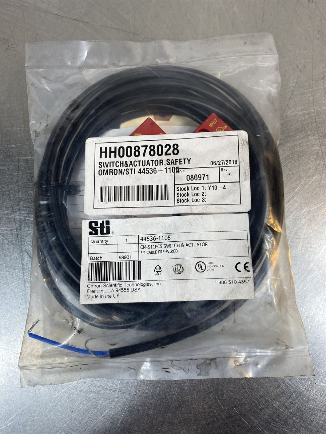 Omron STI Scientific Technologies Inc Safety Switch & Actuator 44536-1105    5D