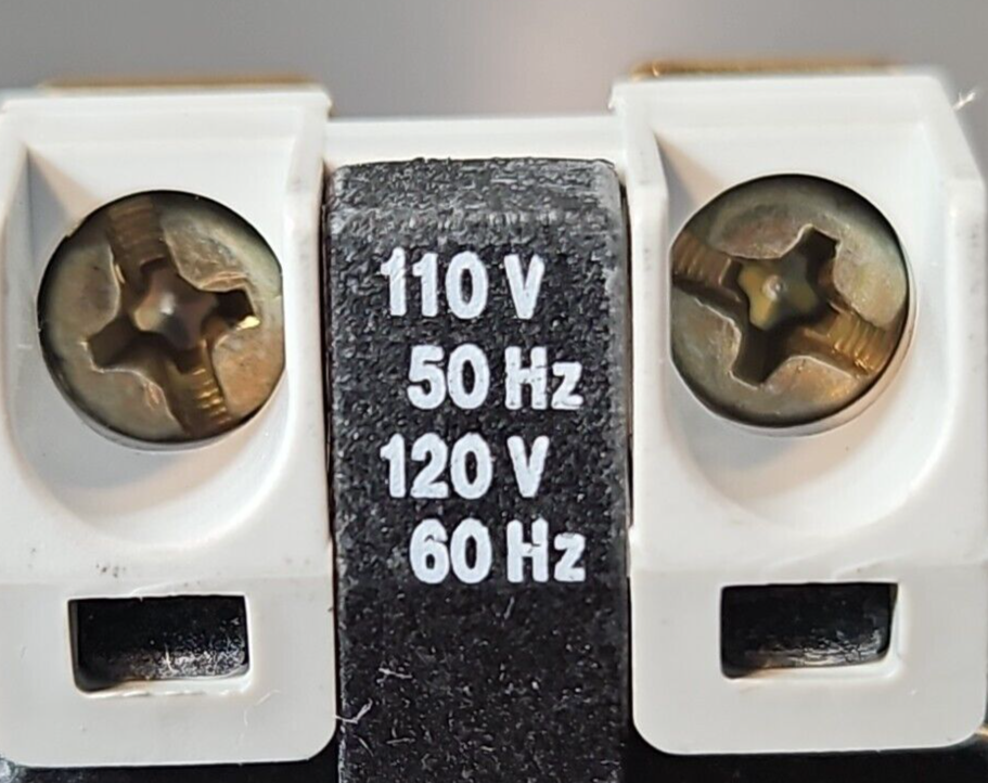 General Electric CR7XC1AA Replacement Coil 110/120 V.                    Loc4C23