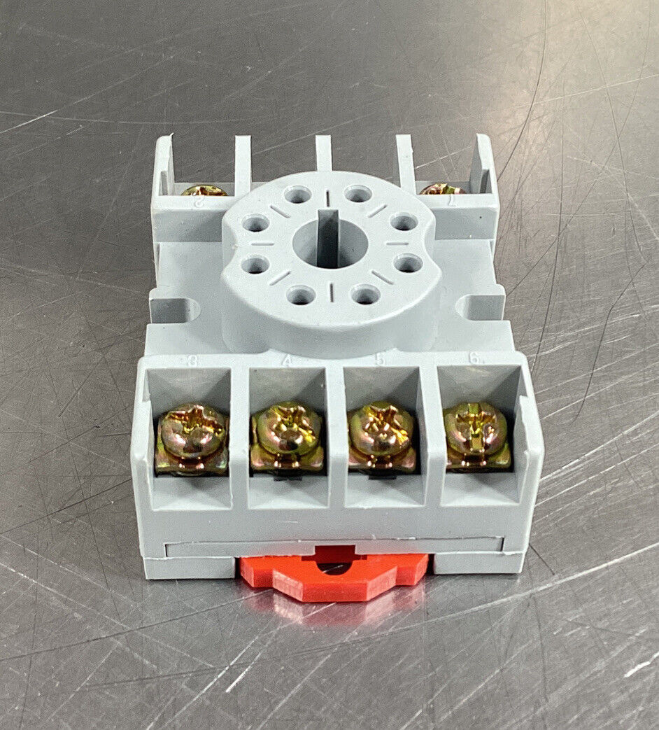 SQUARE D  8501NR51  Ser B Relay Socket    4D