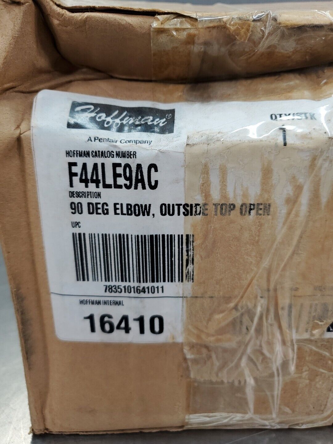 HOFFMAN F44LE9AC 90° ELBOW, Outside Top Open.                              4F-29