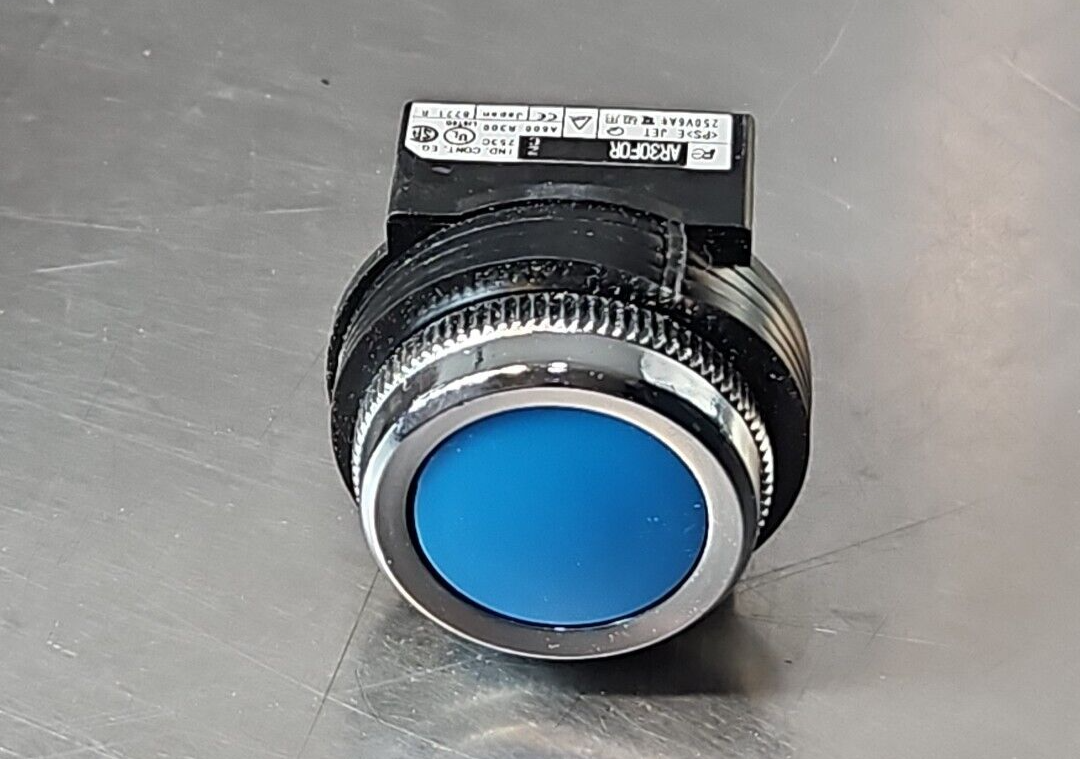 Fuji AR30FOR-10SZC Push button switch.                      Loc4D32