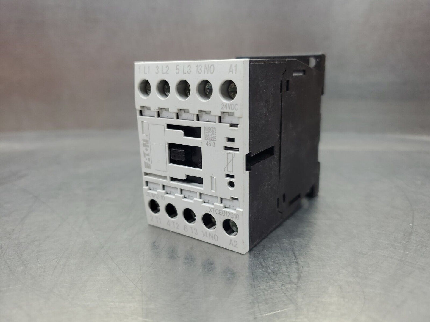 Eaton XTCE012B10A Type DILM12-10 3 Pole 24VDC Contactor.                    4E-9