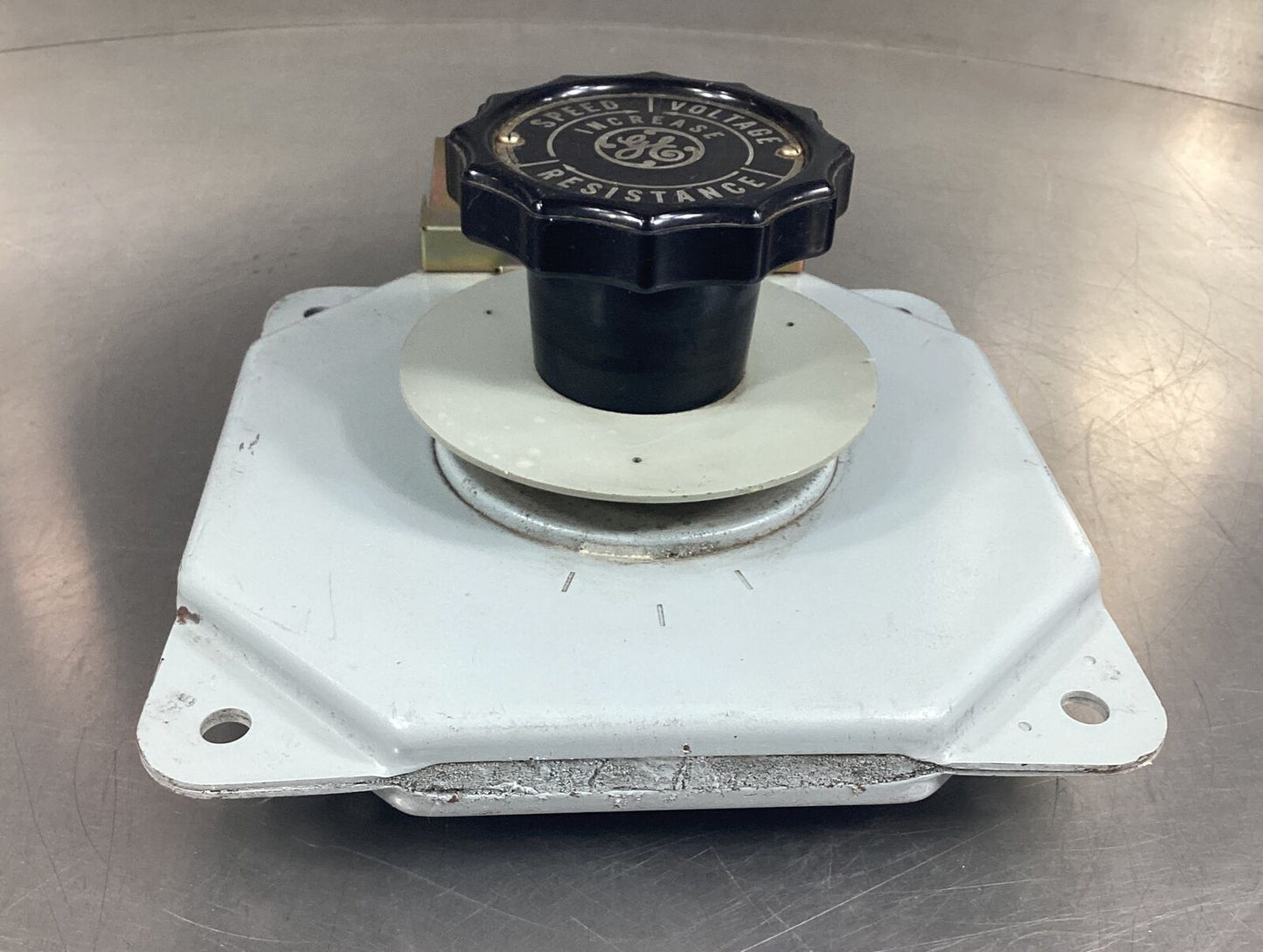 General Electric Rheostat, 600 Volt, Cat.# 8070EB105AE91  806 Ohms        4B