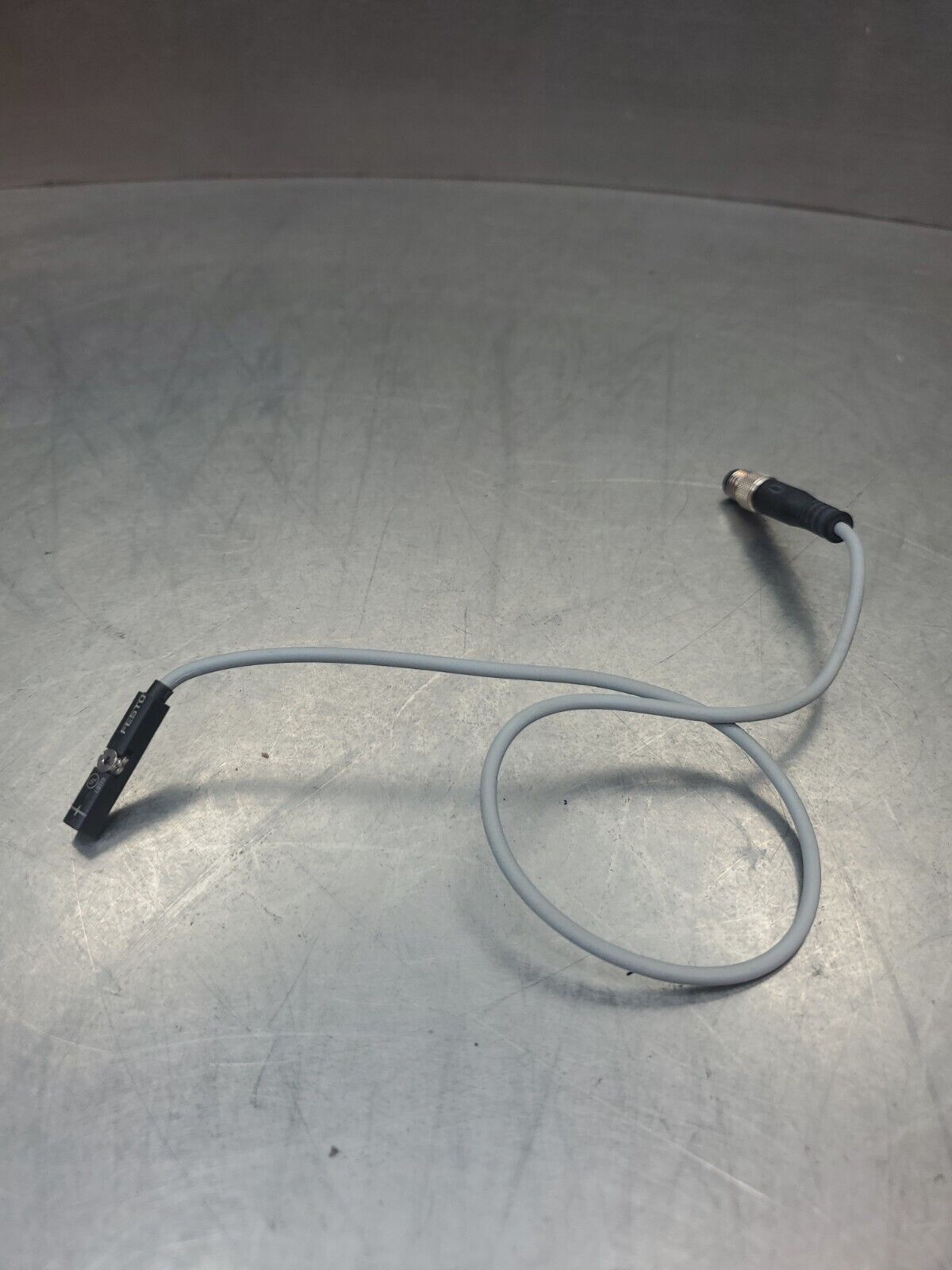 FESTO SMT-8M-A-PS-24V-E-2 3-M8D 574334 Proximity Switch Sensor.              6-E