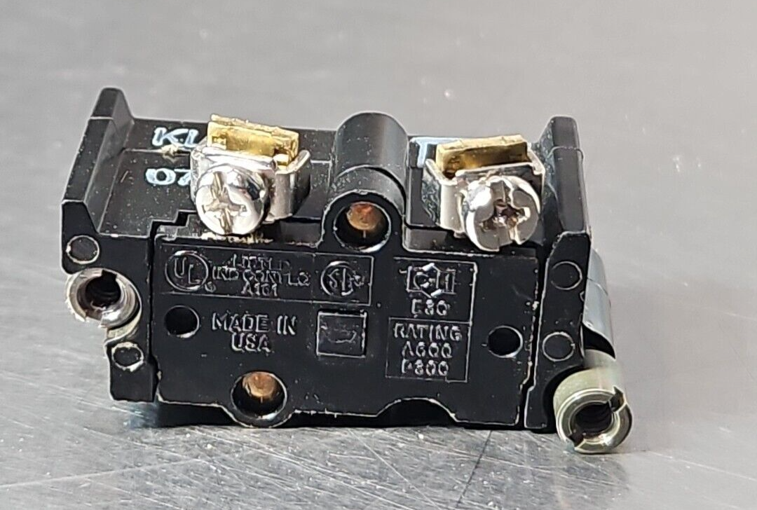Cutler Hammer E30KLA2 Contact block.                   Loc4E25