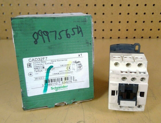 Schneider Electric CAD 32 - CAD32F7 Control Relay                           4H