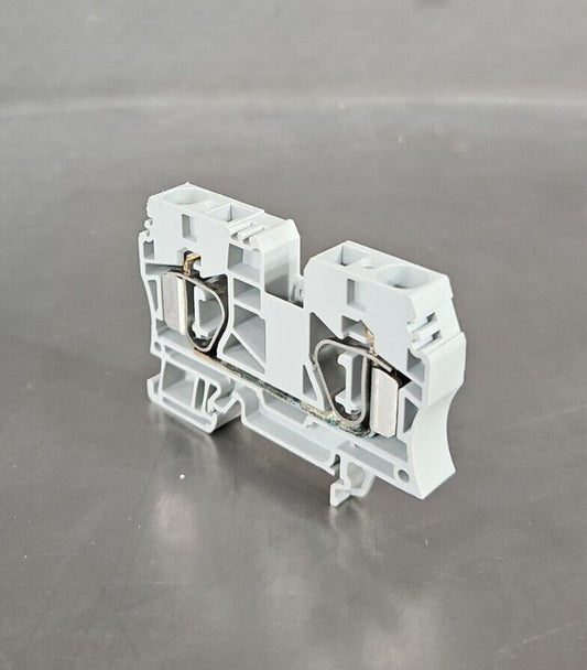 Allen Bradley 1492-L10 Terminal Block.                                 Loc 3D-32