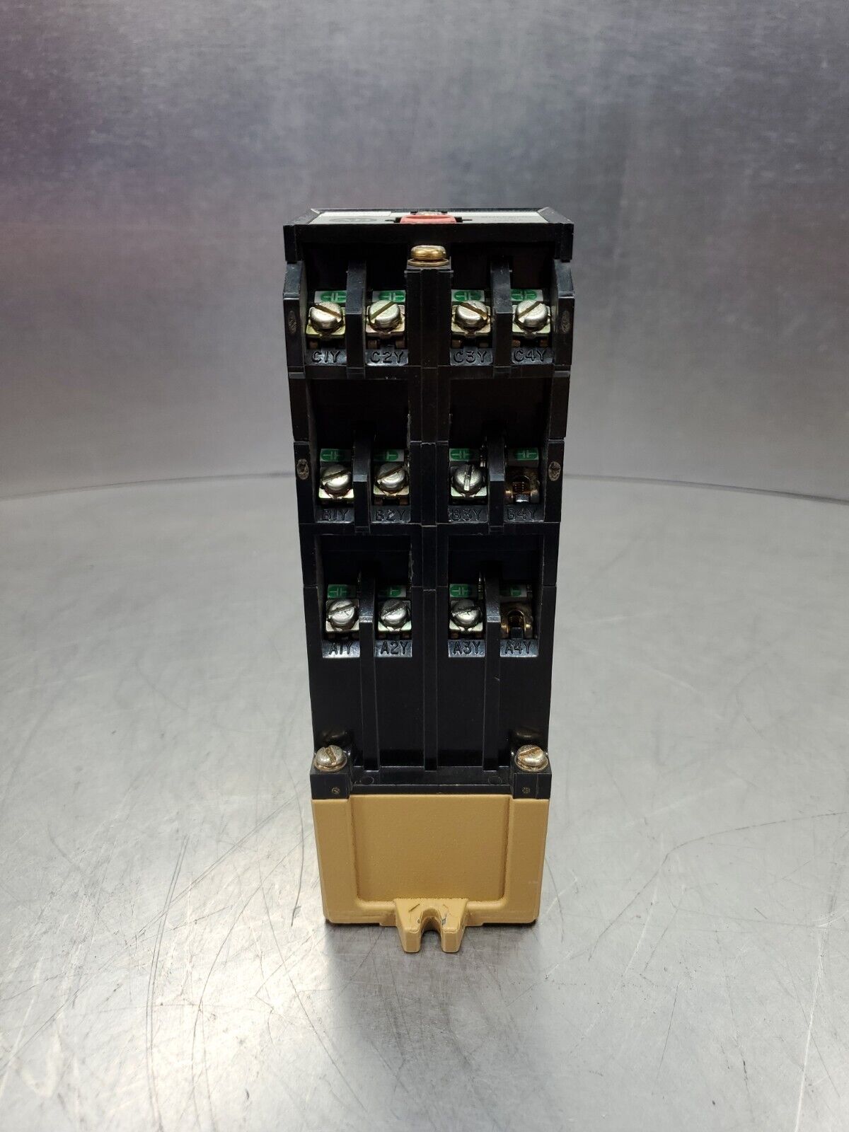 Allen-Bradley 700-P400A1 Ser B. Relay w/700-PB40/PC40 Contacts.            4D-17