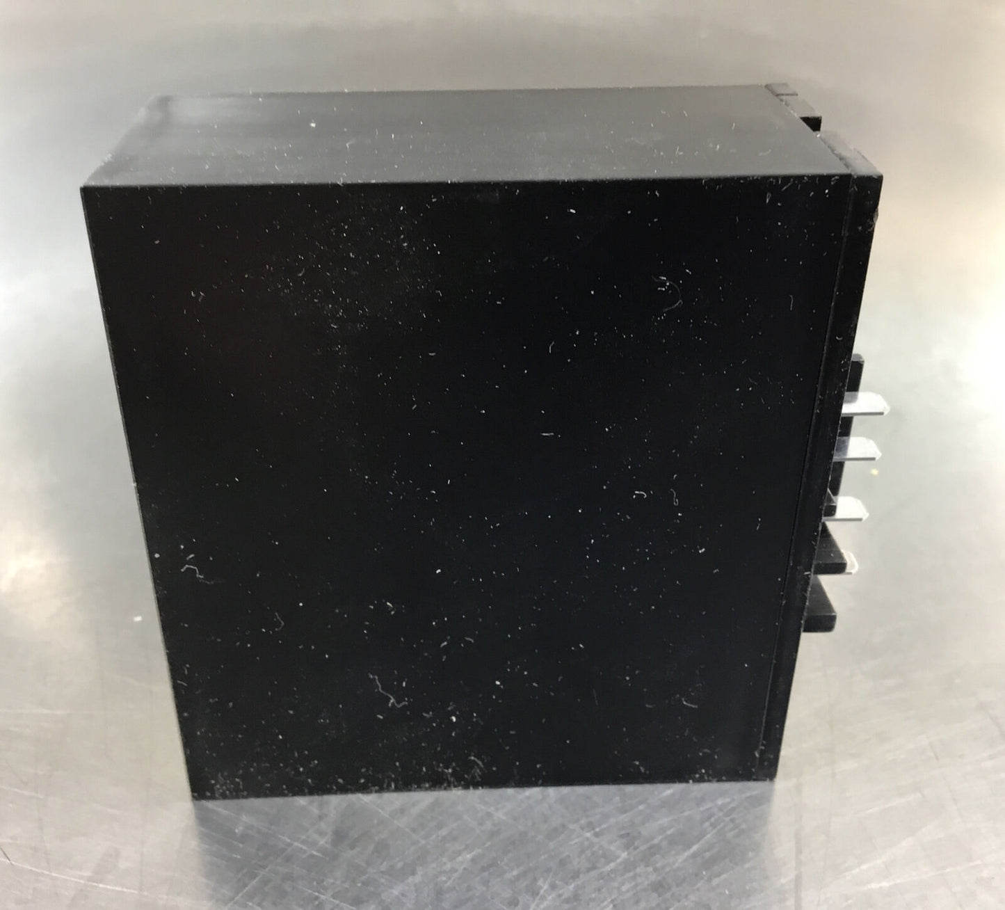 CARLO GAVAZZI / ELECTROMATIC  FFD-1550-700  8 Channel Monostable Transmit. 4B-1