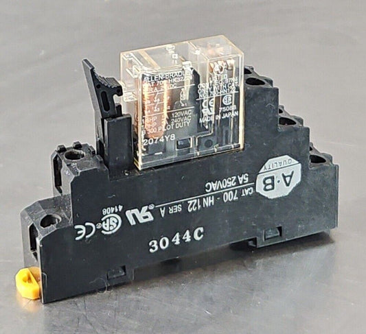 ALLEN-BRADLEY 700-HN122 Ser A RELAY SOCKET 700-HK32224.                    3C-16