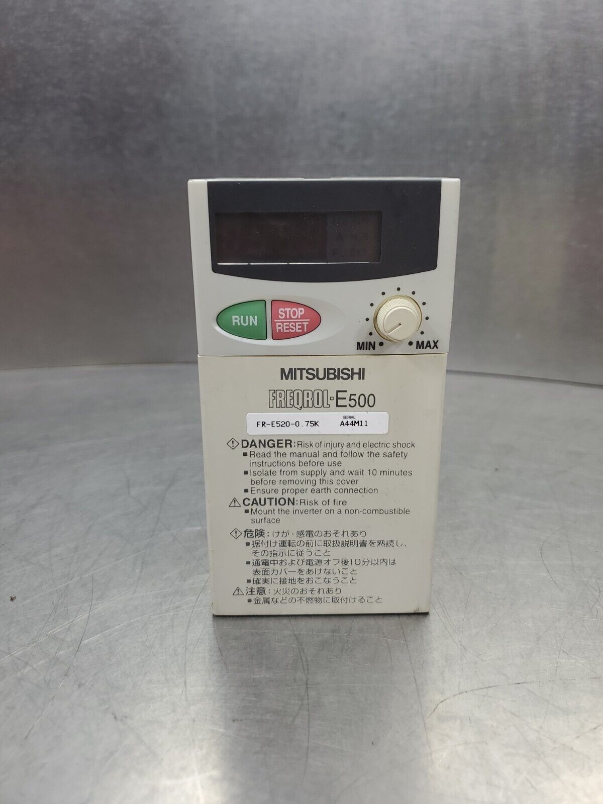 Mitsubishi Electric FR-E520-0.75K Inverter Drive - Full HMI.               1B-12