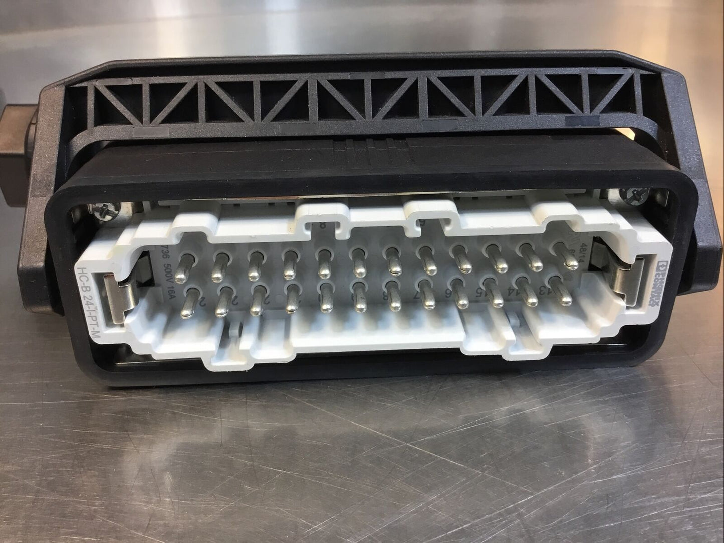 Phoenix Contact  HC-B-24-I-PT-M  +  HC-EVO B24-CH  24 Pin Connector & Housing 5D