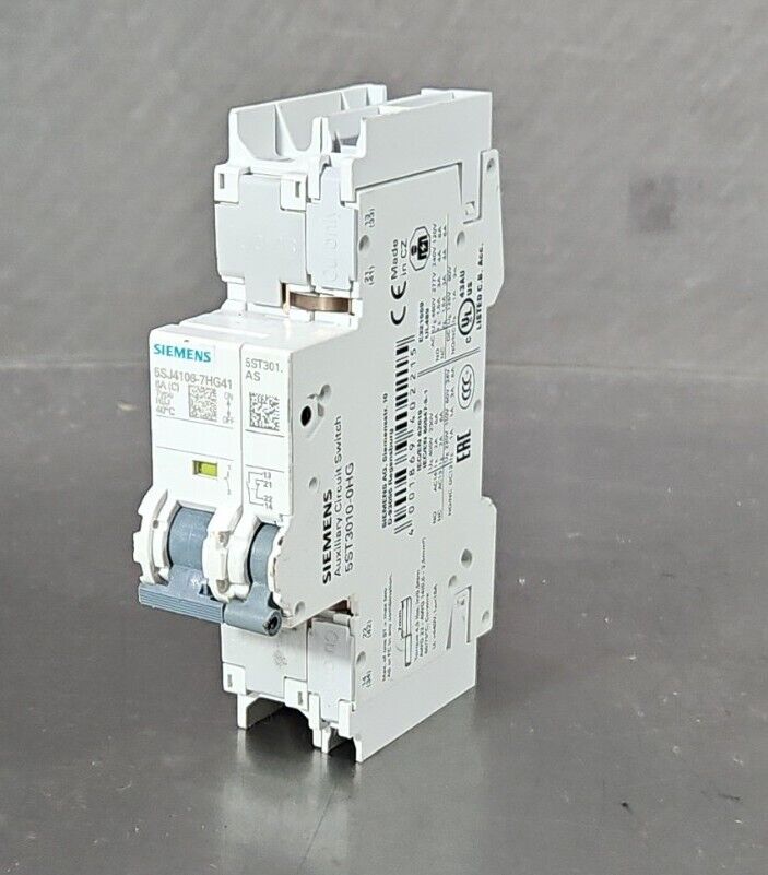 Siemens 5ST3010-0HG Auxiliary Circuit Switch.                             4E-17