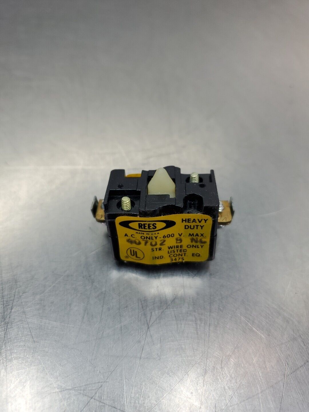 REES 40702-000 CONTROL B BLOCK.                                            4E-34