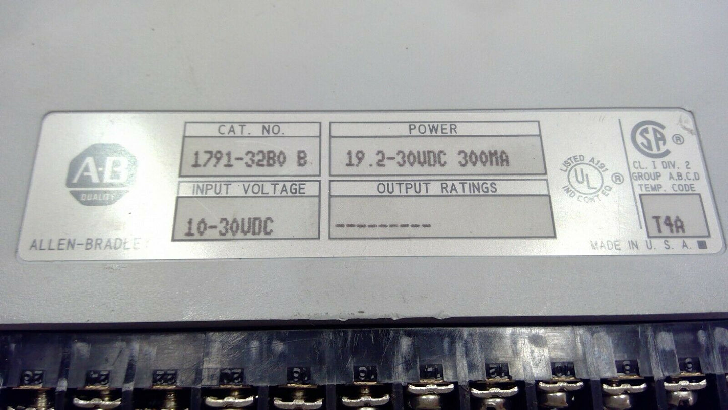 Allen Bradley 1791-32B0 B            1D