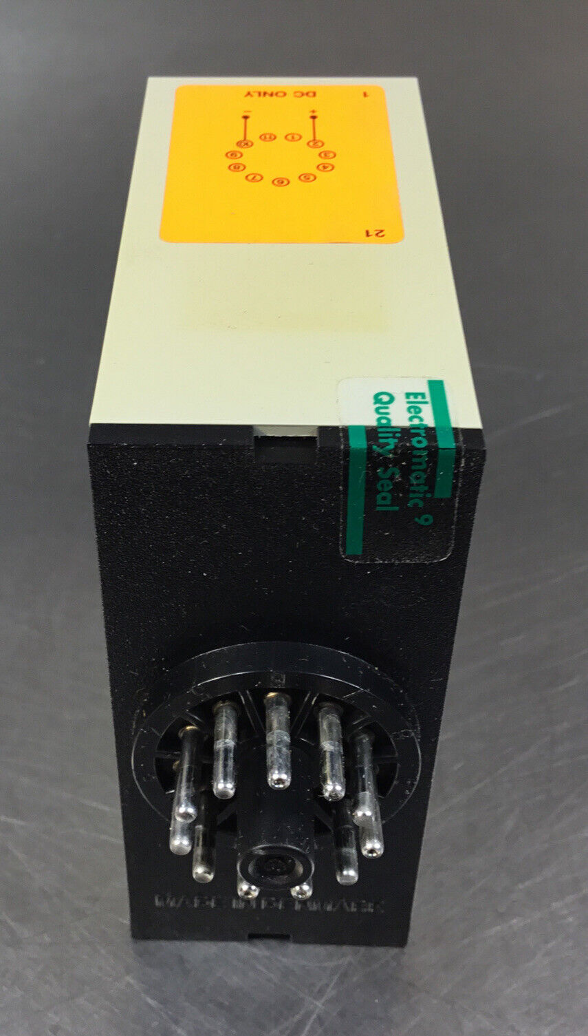 Carlo Gavazzi  SP239724  Dividing Relay 24VDC     4B-1